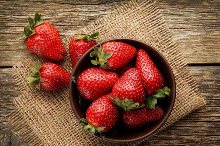 Nên tích cực ăn trái cây mọng nước sau nâng mũi